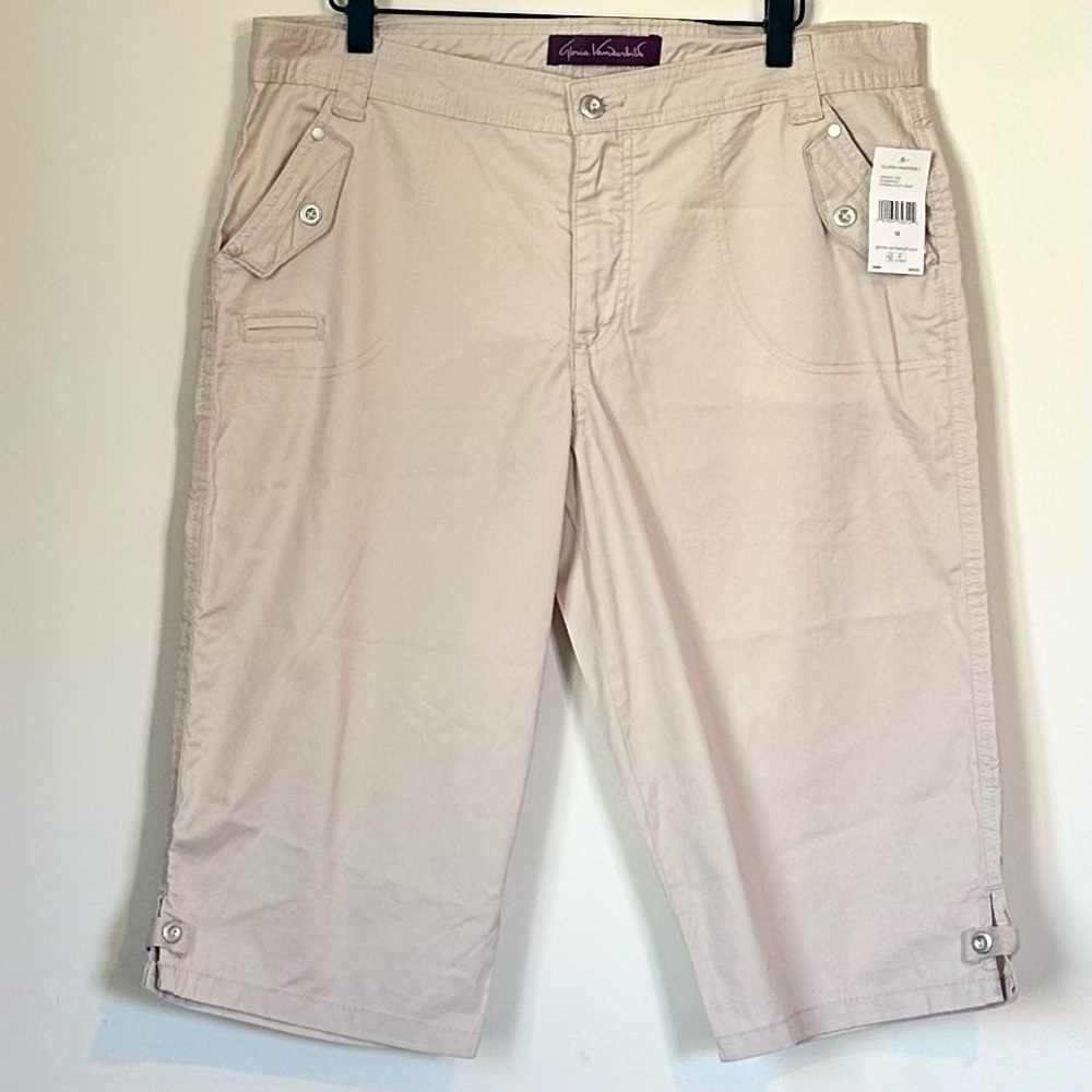 NWT Gloria Vanderbilt Katniss Utility Crop Shorts - Size 12